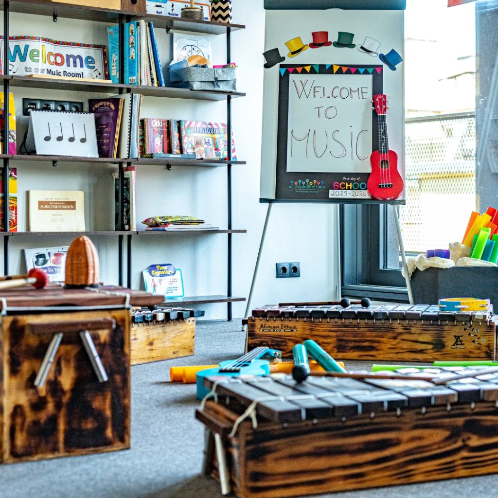 Монтесори музика